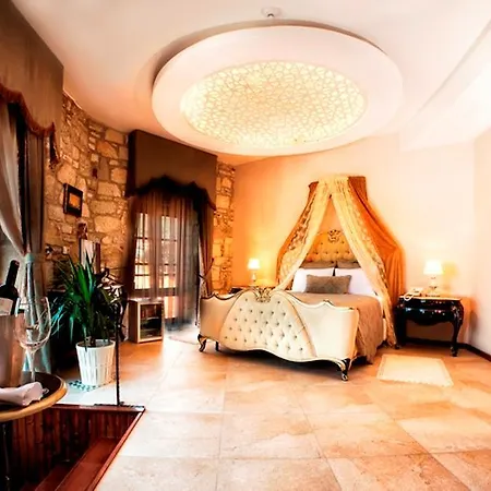 Hotel La Petra 3*
