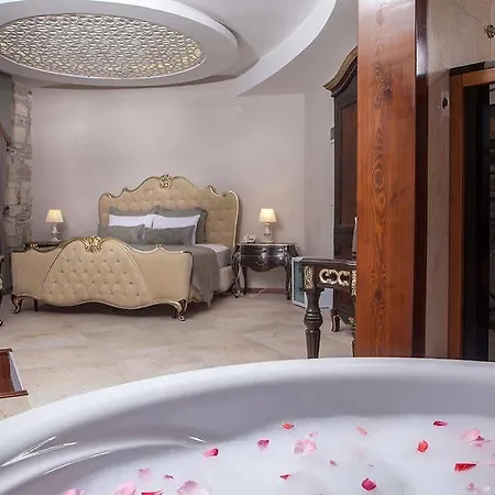 La Petra Hotel 3*