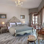 La Petra Smirne