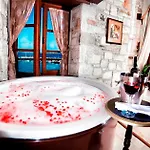 La Petra Hotel