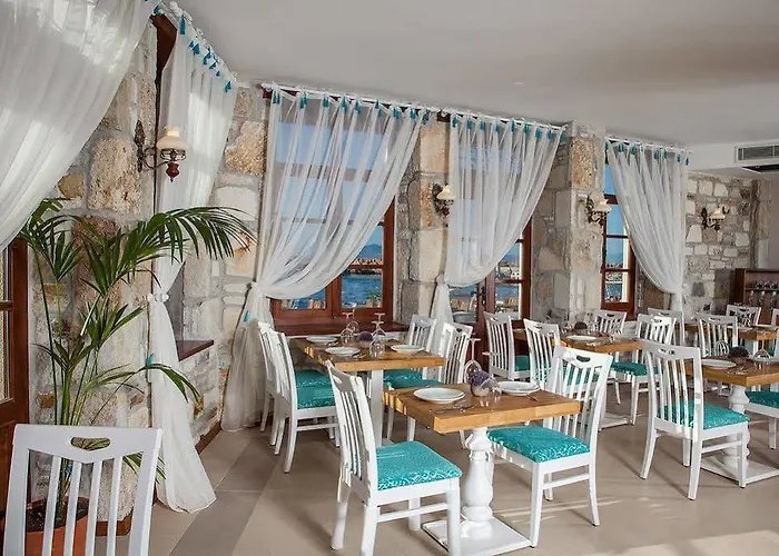 Otel La Petra 3*